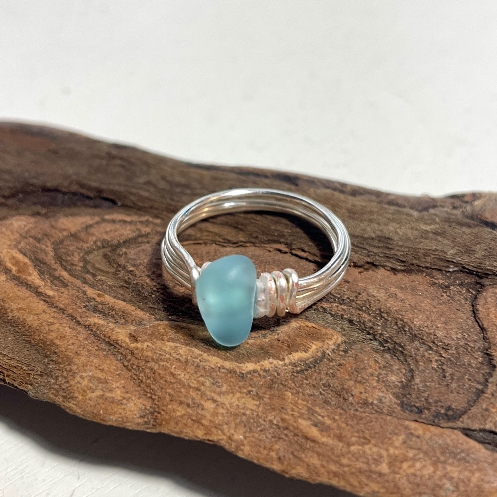 Artisan Sea Glass Silver Plated Wire Wrapped Ring Size 6.5